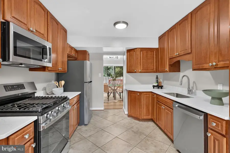 5142 Dahlgreen Pl, Burke, VA 22015 - #3