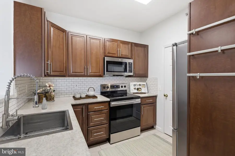 1570 Spring Gate Dr #7408, McLean, VA 22102 - #2