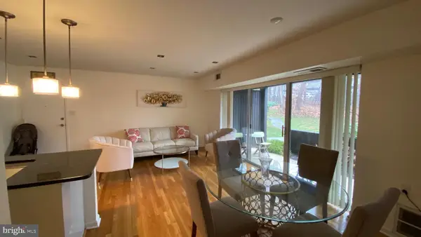 7829 Enola St #101, MCLEAN, VA 22102