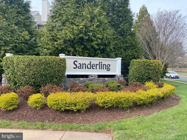 14313 Climbing Rose Way #106, CENTREVILLE, VA 20121