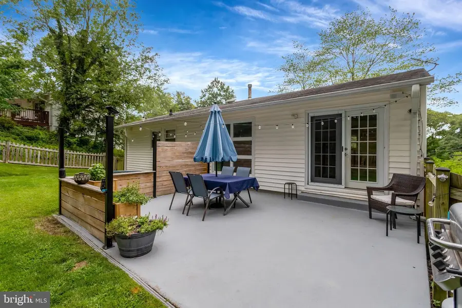 6612 Cottonwood Dr, Alexandria, VA 22310 - #2