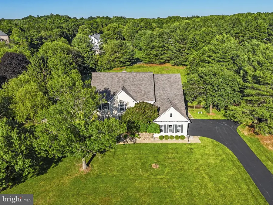 615 Nalls Farm Way, Great Falls, VA 22066 - #2