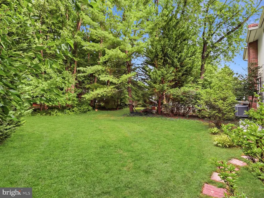7211 Vistas Ln, McLean, VA 22101 - #3