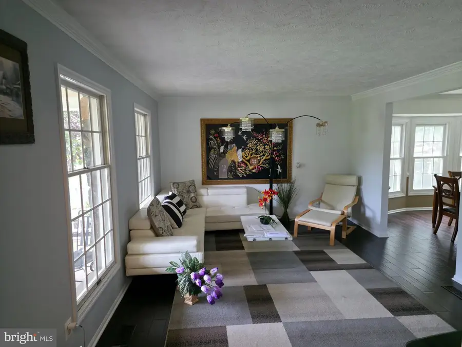 12501 Cross Country Ln, Reston, VA 20191 - #2