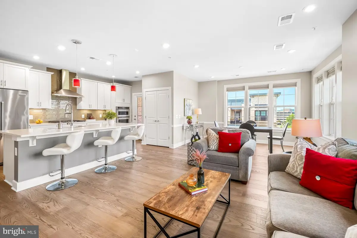2319 Field Point Rd #404, Herndon, VA 20171 - #1
