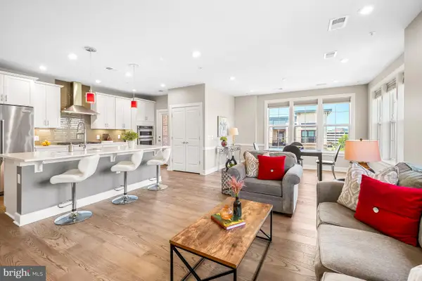 2319 Field Point Rd #404, HERNDON, VA 20171