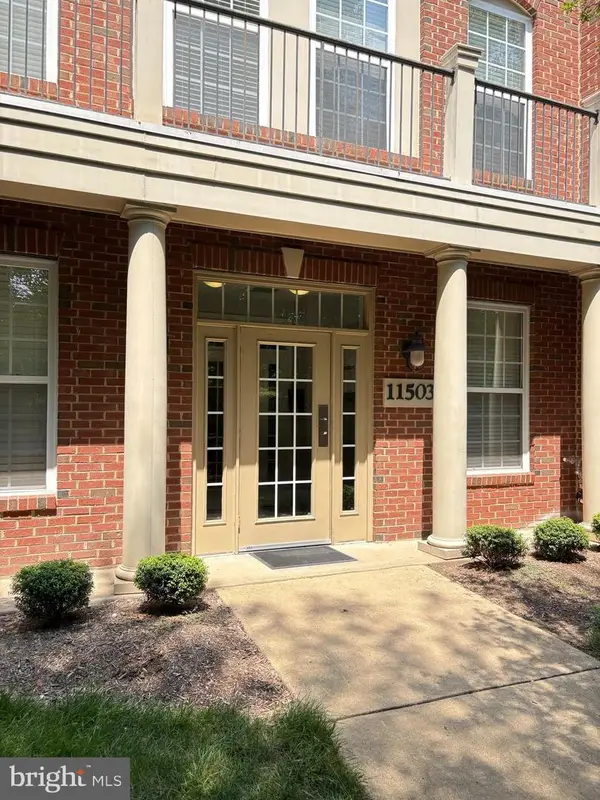 11503 Sperrin Cir #302, FAIRFAX, VA 22030