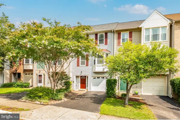 13916 Ludington Pl, CENTREVILLE, VA 20121