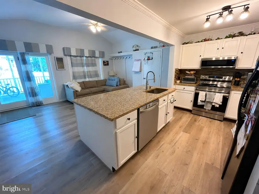 2015 Storm Dr, Falls Church, VA 22043 - #2