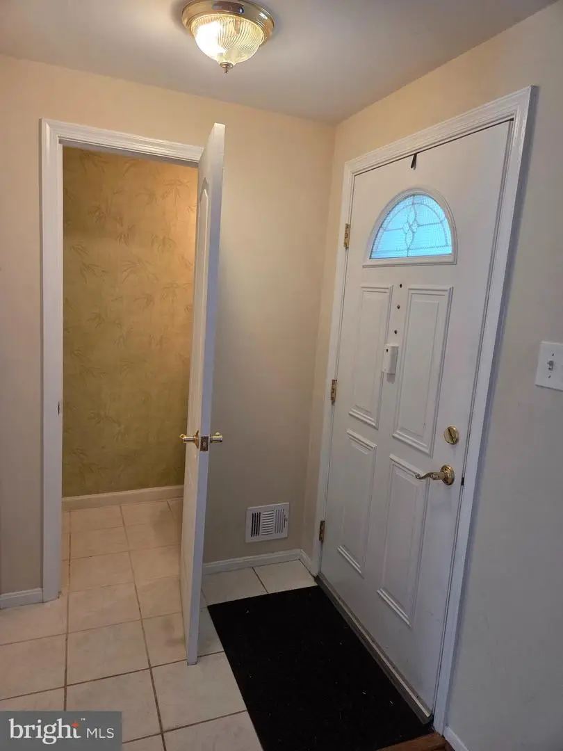 9031 Piney Grove Dr, Fairfax, VA 22031 - #2