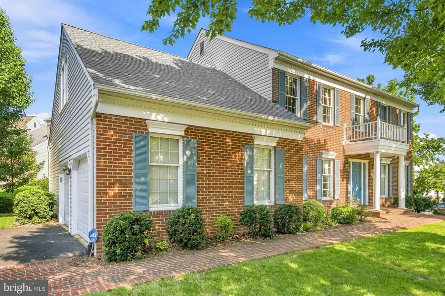 3718 Broadrun Dr, Fairfax, VA 22033 - #3