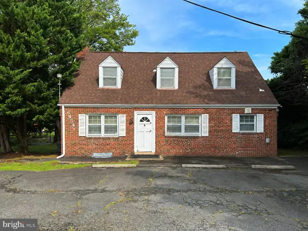 6454 Arlington Blvd, FALLS CHURCH, VA 22042