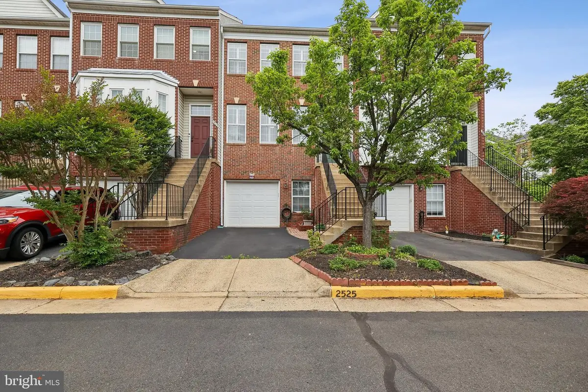 2525 James Madison Cir, Herndon, VA 20171 - #1