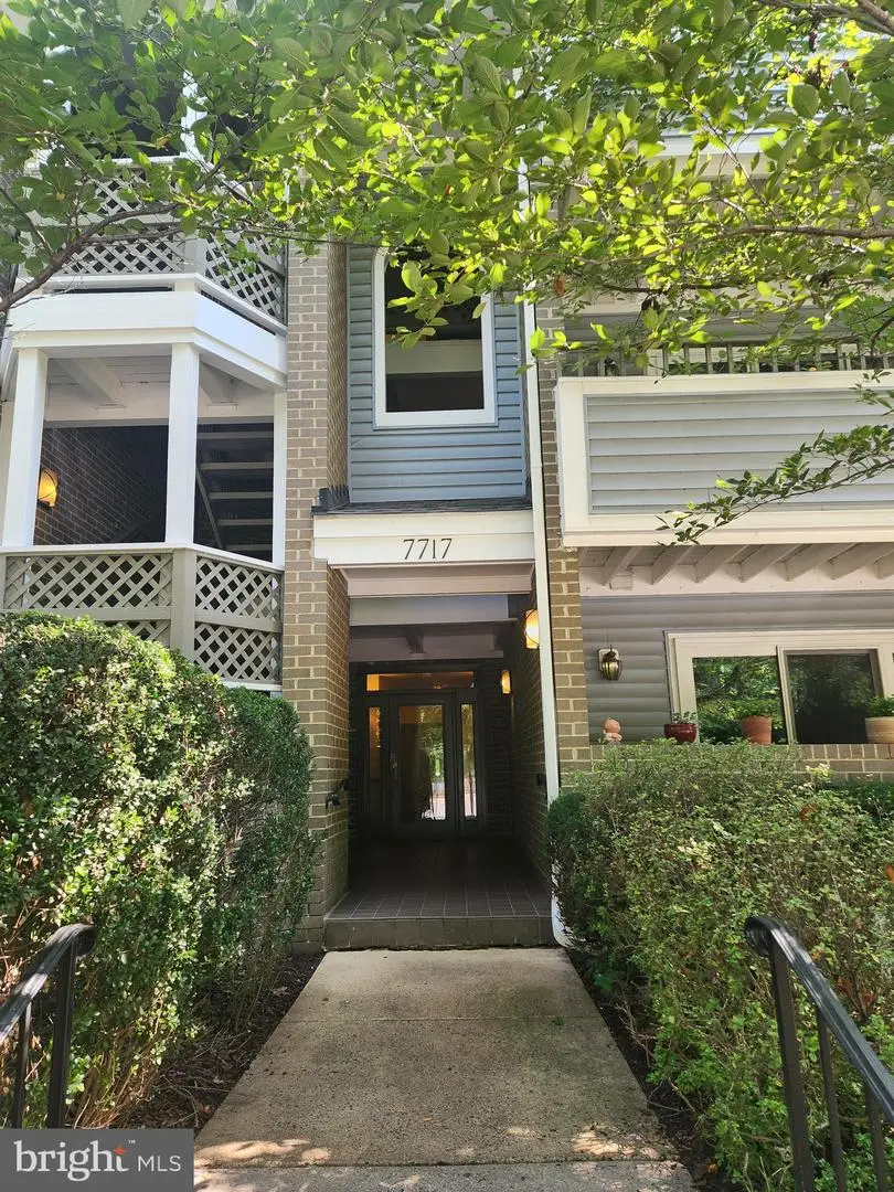 7717 Lafayette Forest Dr #22, Annandale, VA 22003 - #2