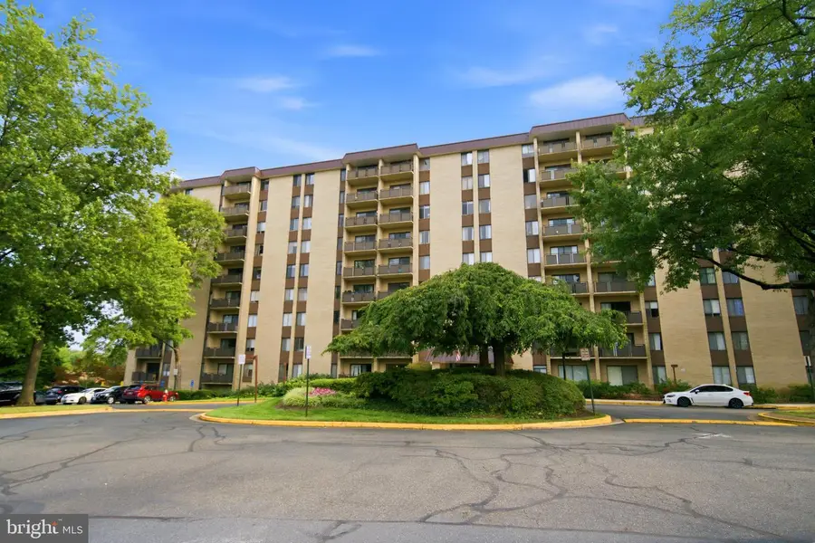 6001 Arlington Blvd #423, Falls Church, VA 22044 - #2