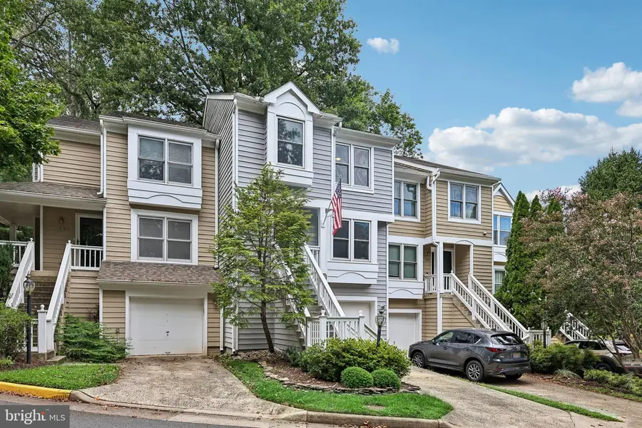 1432 Newport Spring Ct, Reston, VA 20194 - #3