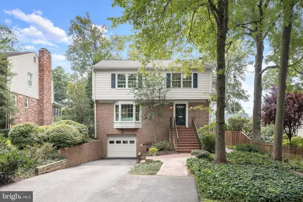 3047 Holly St, FALLS CHURCH, VA 22044
