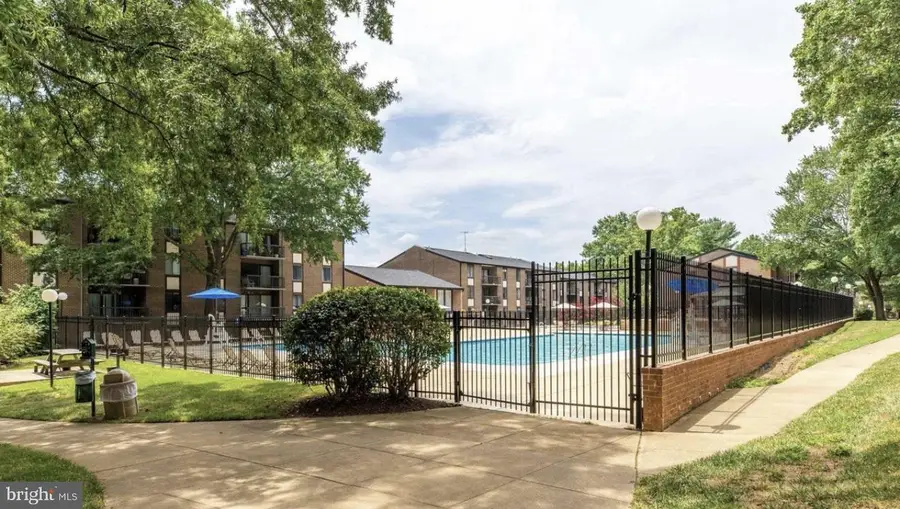 9709 Kings Crown Ct #2, Fairfax, VA 22031 - #2