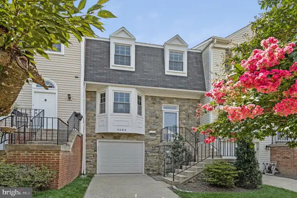 4284 Sleepy Lake Dr, FAIRFAX, VA 22033