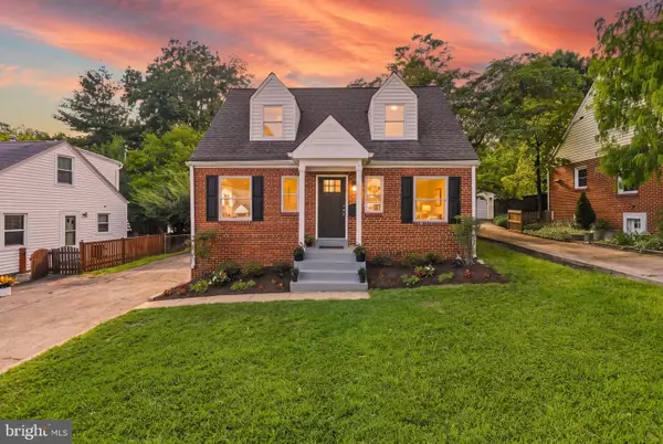 2834 Summerfield Rd, FALLS CHURCH, VA 22042
