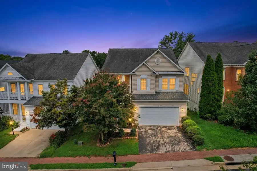 7660 Henry Knox Dr, Lorton, VA 22079 - #2