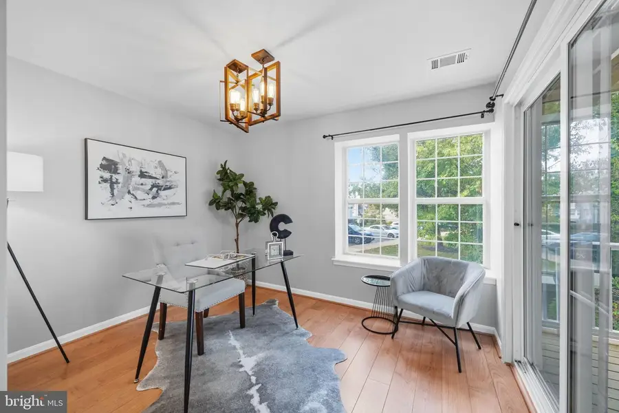 3377 Lakeside View Dr #19-2, Falls Church, VA 22041 - #2
