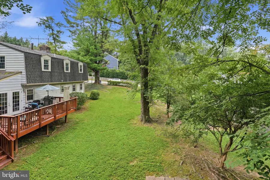 300 Broadleaf Dr Ne, Vienna, VA 22180 - #3