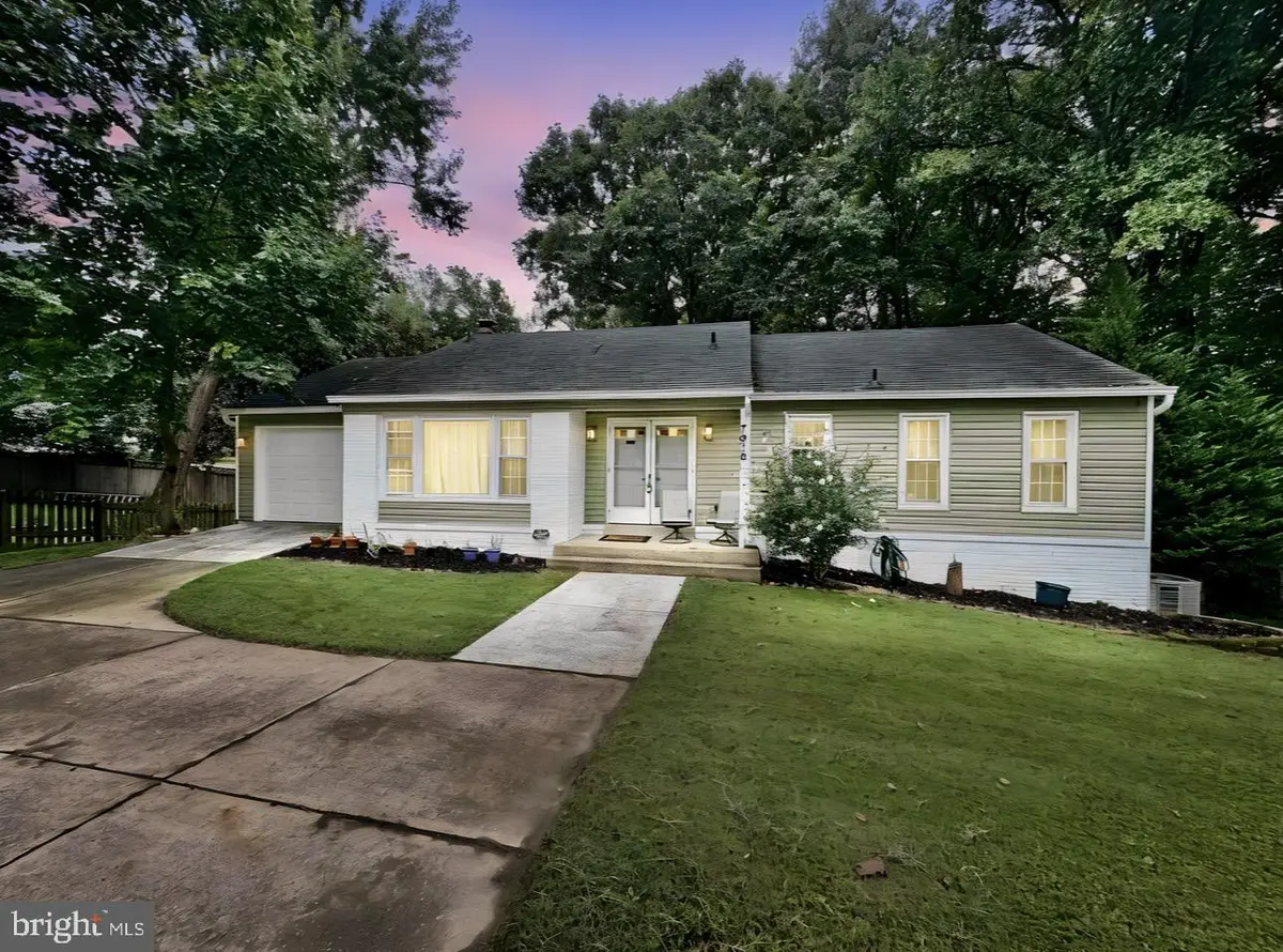 7916 Delozier Ct, Springfield, VA 22153 - #1