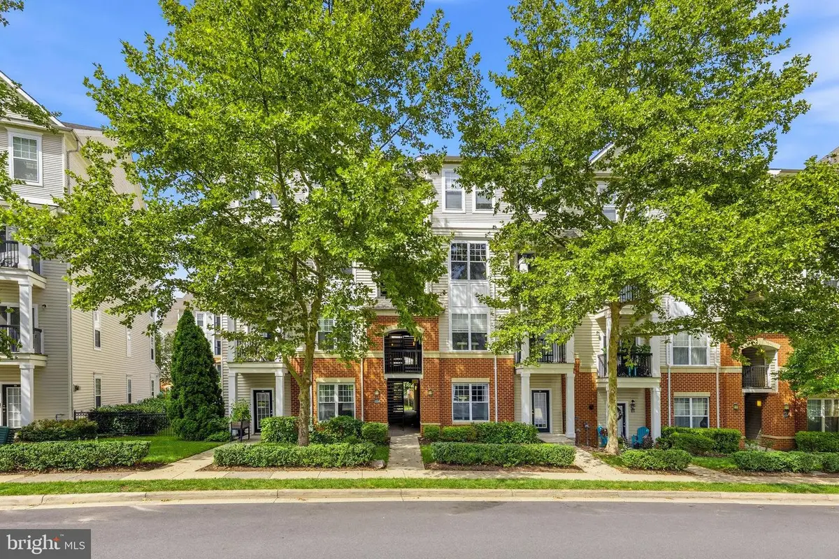 11349 Aristotle Dr #6-301, Fairfax, VA 22030 - #1