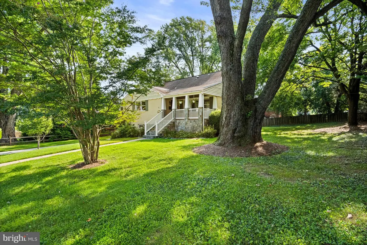 1919 Youngblood St, McLean, VA 22101 - #1