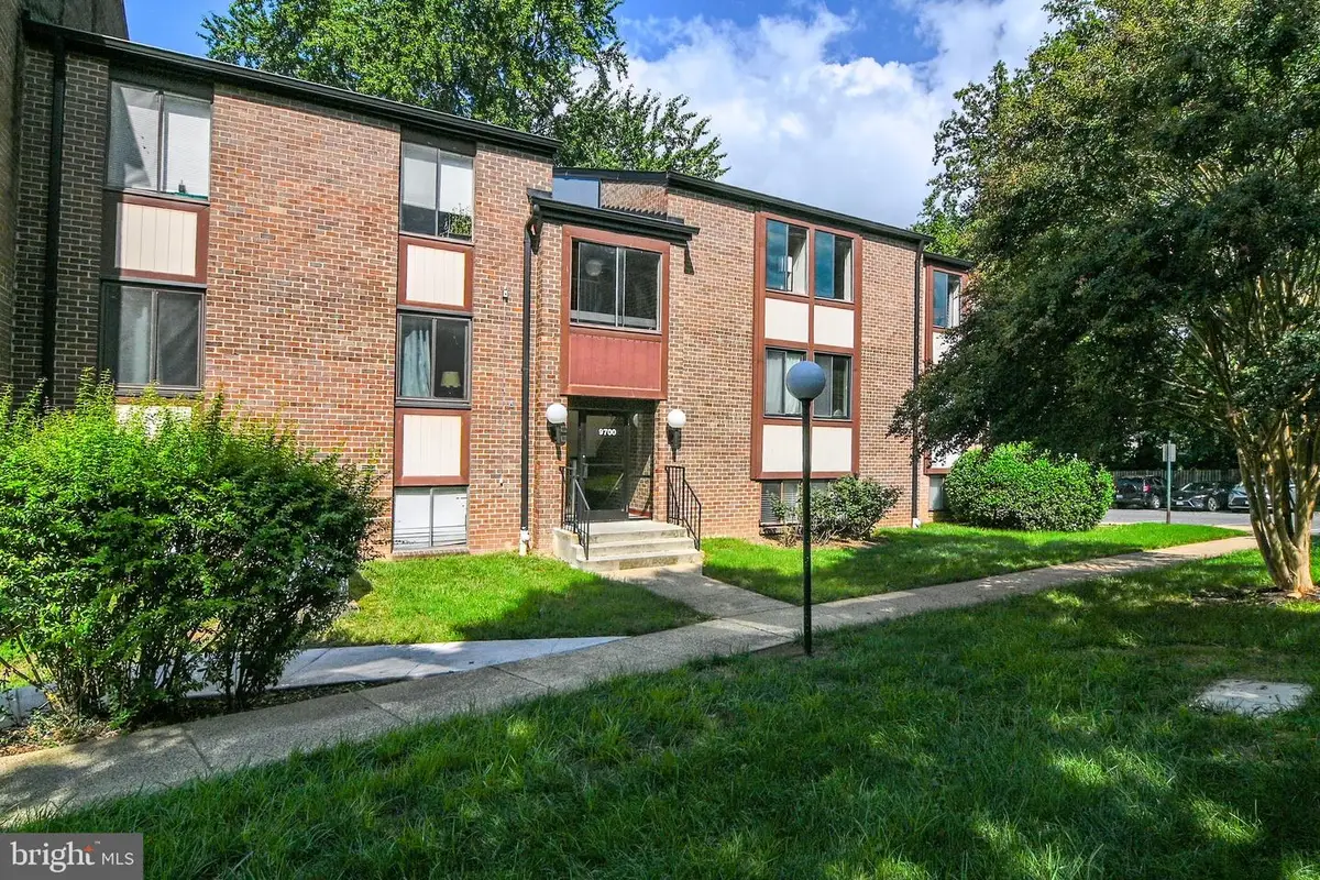 9700 Kingsbridge Dr #202, Fairfax, VA 22031 - #1