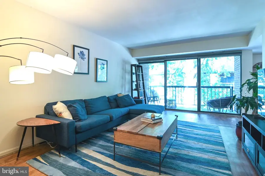9700 Kingsbridge Dr #202, Fairfax, VA 22031 - #2