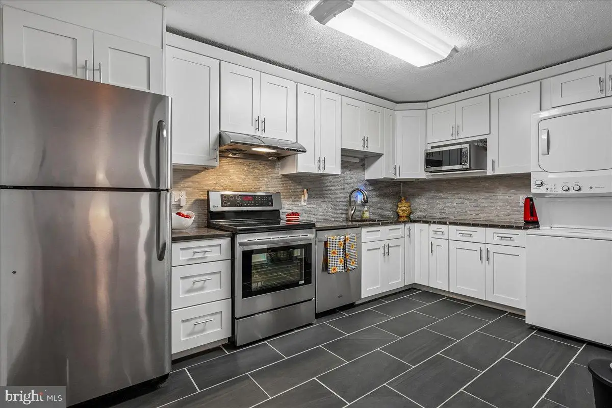 8380 Greensboro Dr #211, McLean, VA 22102 - #1