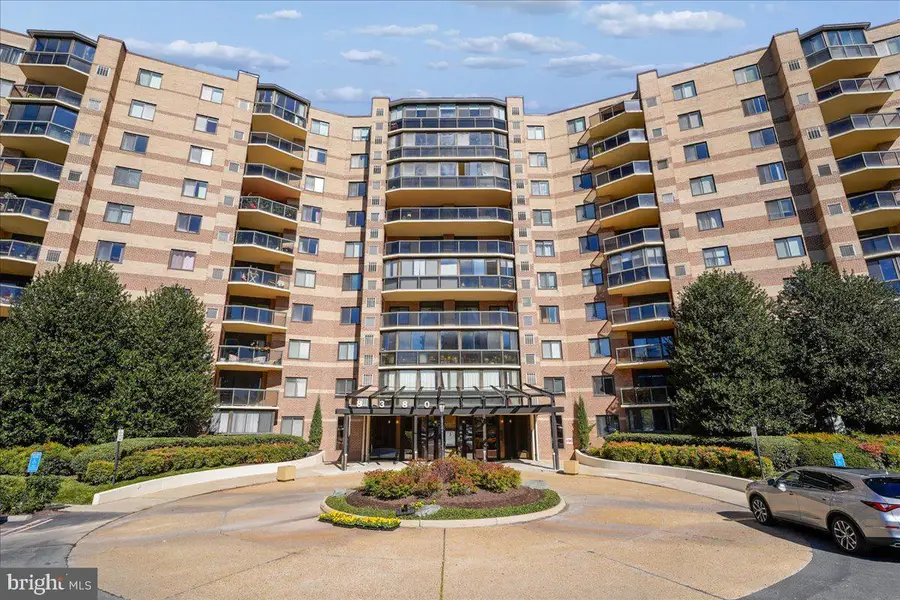 8380 Greensboro Dr #211, McLean, VA 22102 - #2