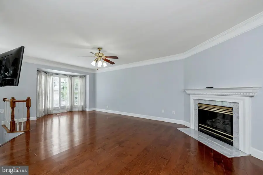 9681 Dutchman Dr, Lorton, VA 22079 - #3