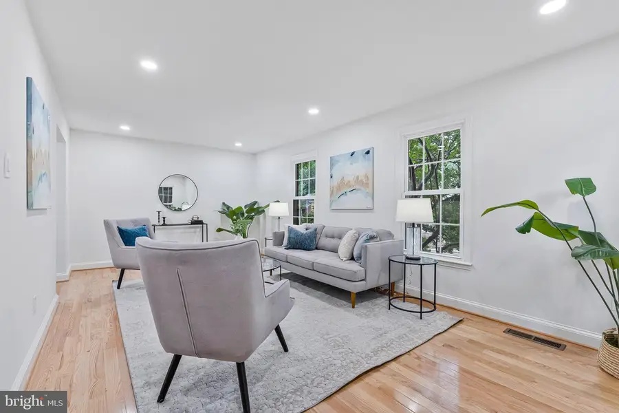 2334 Harleyford Ct, Reston, VA 20191 - #3