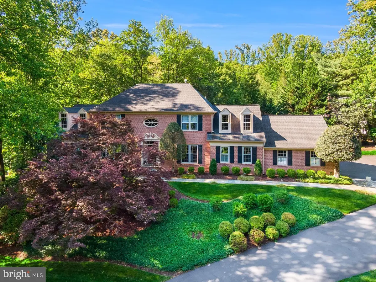 2028 Spring Branch Dr, Vienna, VA 22181 - #1