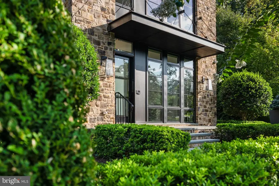 1137 Basil Rd, McLean, VA 22101 - #2