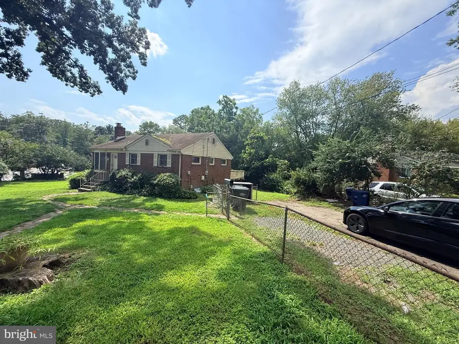 3310 Brush Dr, Falls Church, VA 22042 - #2