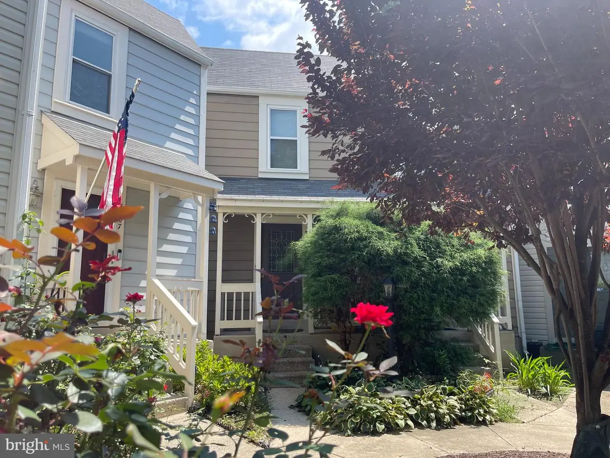 5909 Saint Giles Way, Alexandria, VA 22315 - #1