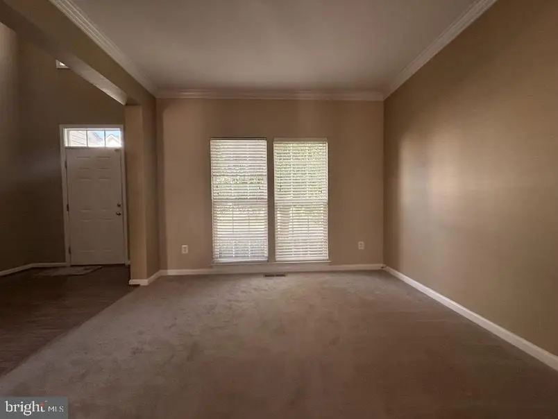 9741 Plaskett Forest Ln, Lorton, VA 22079 - #2