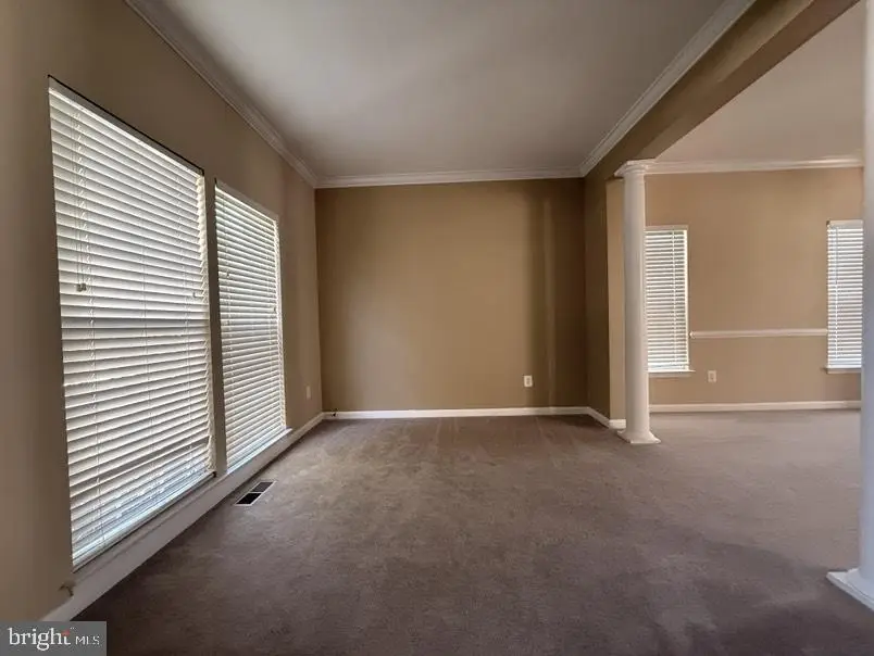 9741 Plaskett Forest Ln, Lorton, VA 22079 - #3