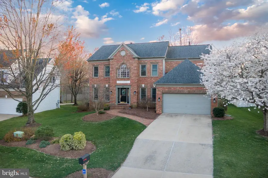 8622 Larkview Ln, Fairfax Station, VA 22039 - #2