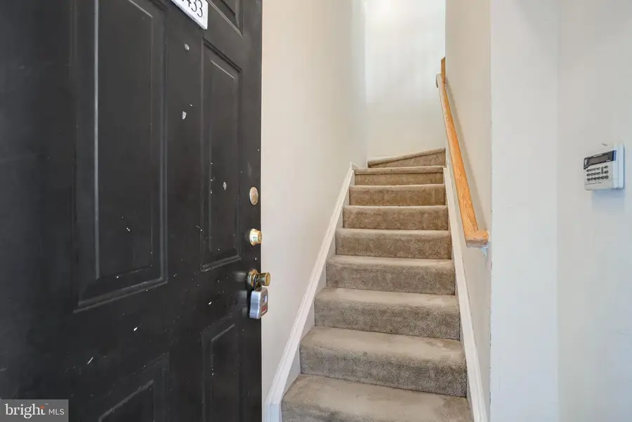 2433 Coopers Branch Ct, Herndon, VA 20171 - #3