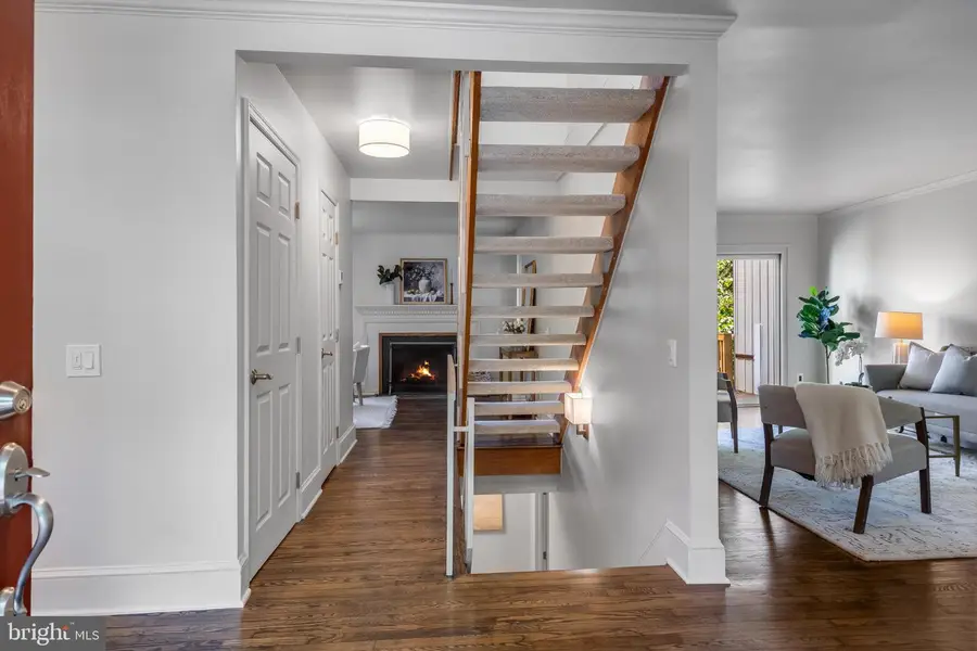 1518 Farsta Ct, Reston, VA 20190 - #3