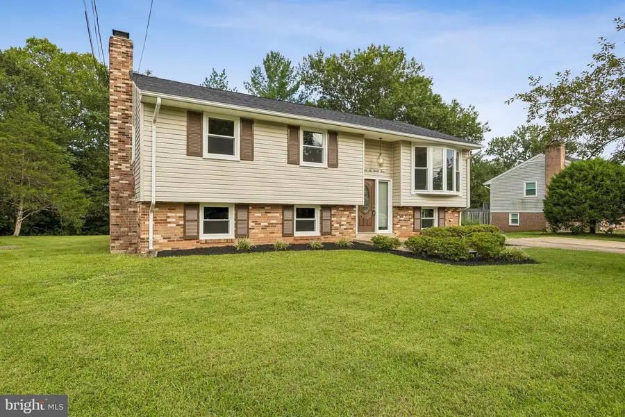 5623 Ottawa Rd, Centreville, VA 20120 - #3