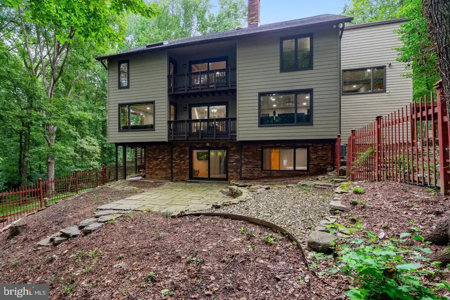 10227 Lawyers Rd, Vienna, VA 22181 - #3