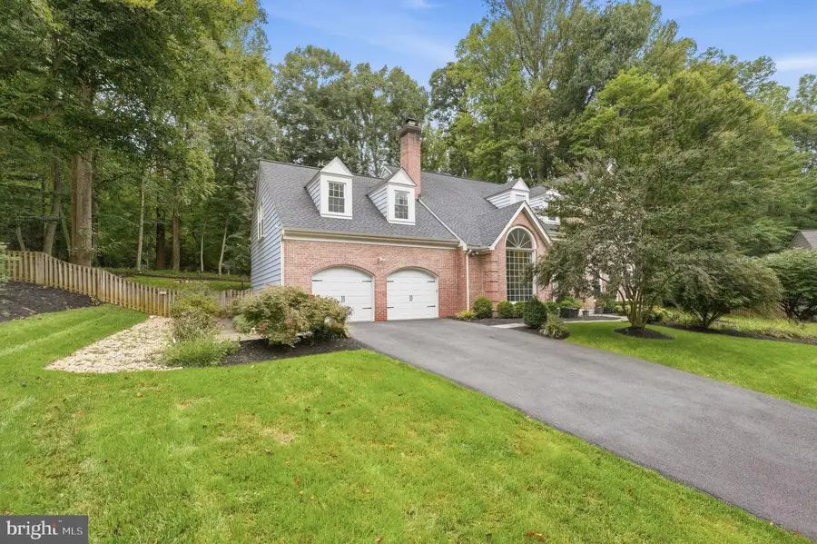 7315 Scarlet Oak Ct, Fairfax Station, VA 22039 - #2