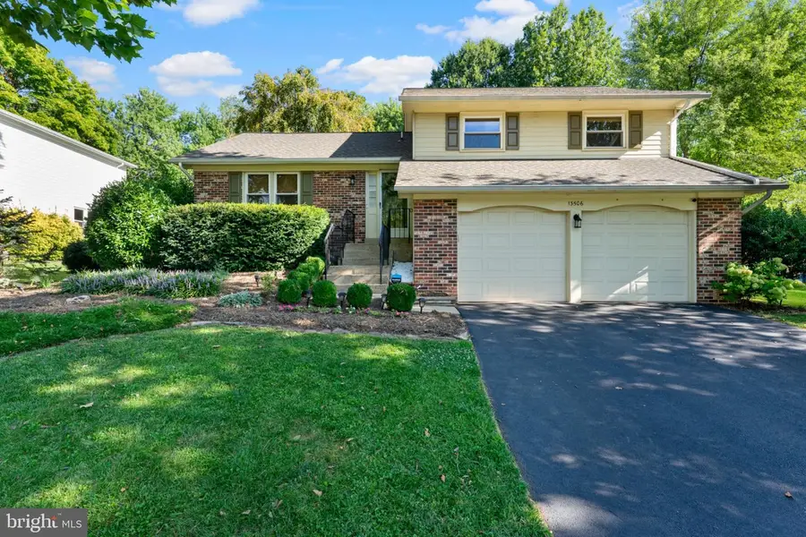 13506 Glendundee Dr, Herndon, VA 20171 - #2