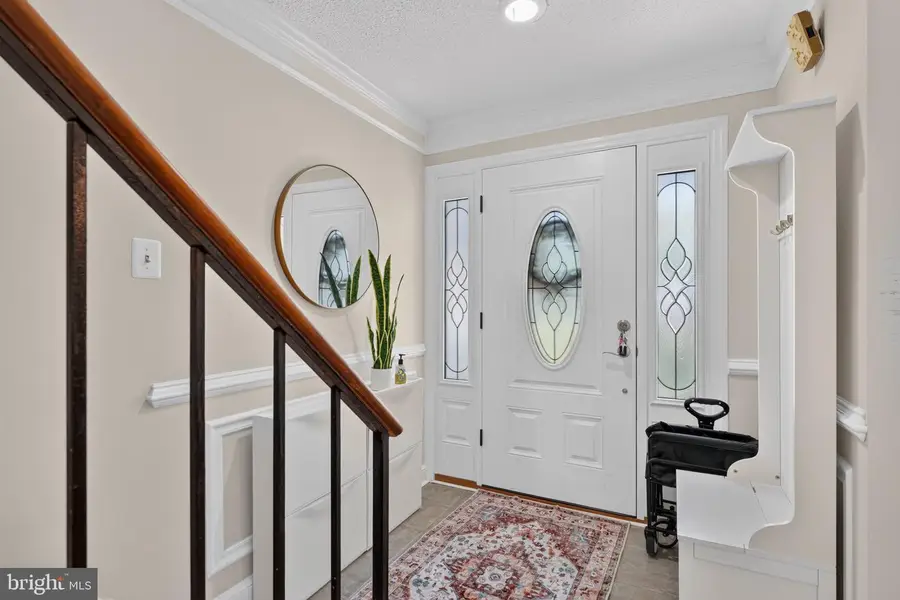 7281 Larrup Ct, Alexandria, VA 22315 - #2